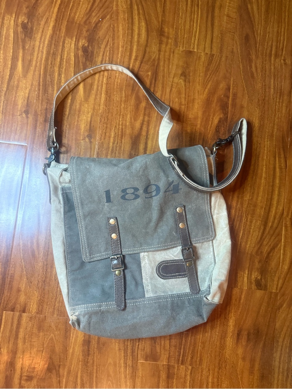 Myra Bags 1894 Upcycled Canvas Messenger Bag M 0861